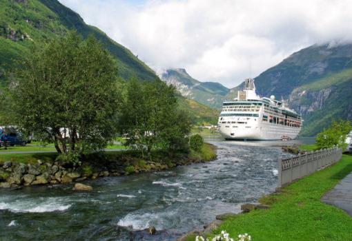 El buque perfecto para visitar los Fiordos Noruegos